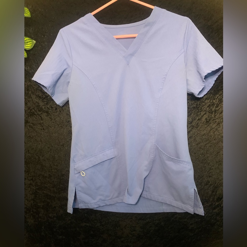 Scrub top